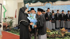 Momen Haru: Ungkapan Rasa Syukur dan Terima Kasih Santri kepada Orang Tua